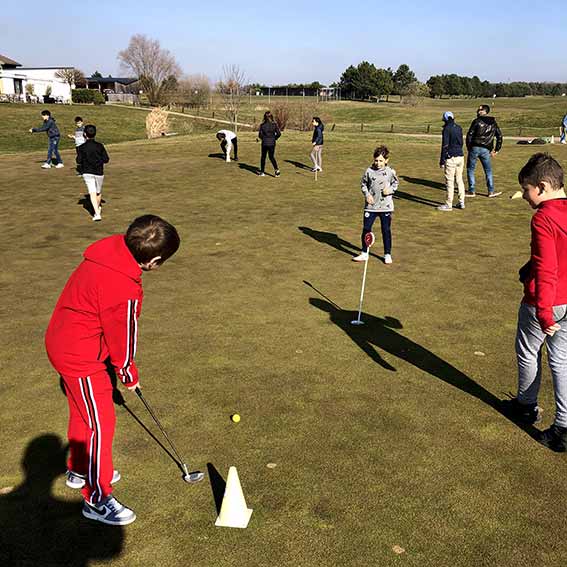 Enfants au golf